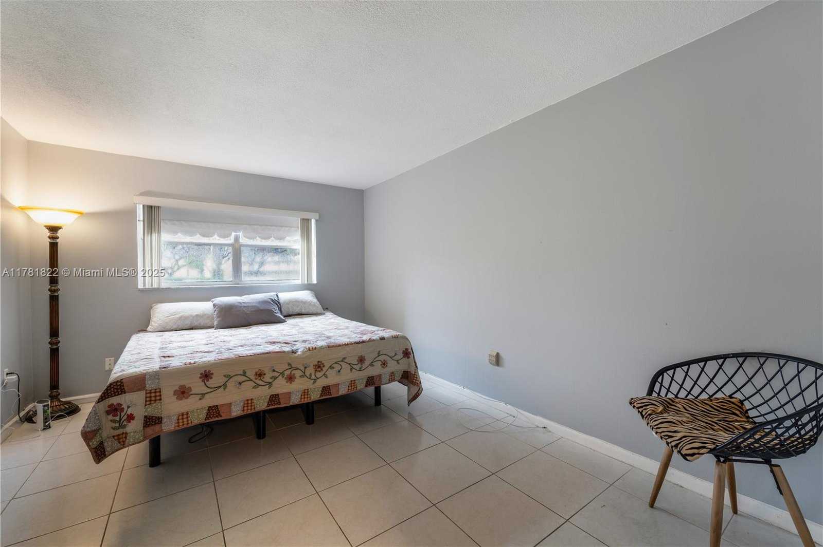 Small Image of 9001 SUNRISE LAKES BLVD #106, Sunrise Number 7