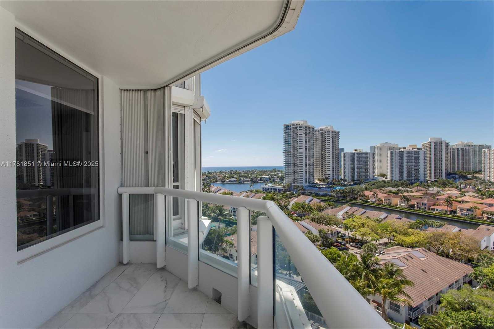 Small Image of 21055 Yacht Club Dr, Aventura, FL 33180, USA Number 29
