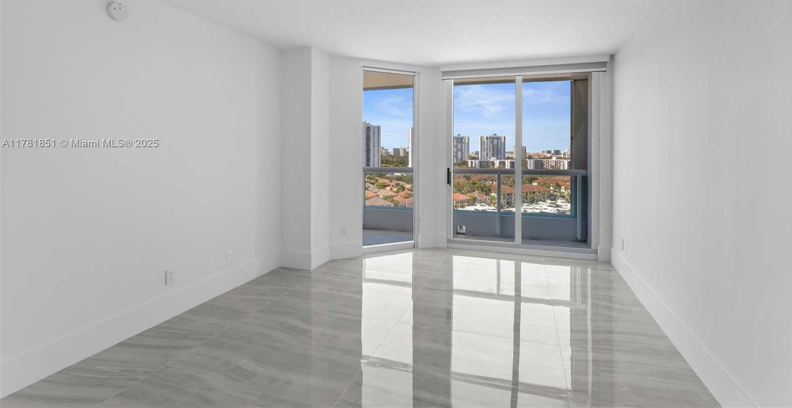 Small Image of 21055 Yacht Club Dr, Aventura, FL 33180, USA Number 32