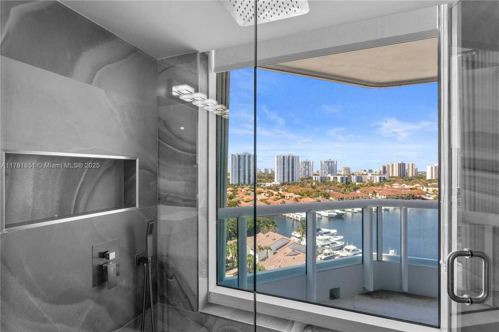 Small Image of 21055 Yacht Club Dr, Aventura, FL 33180, USA Number 34