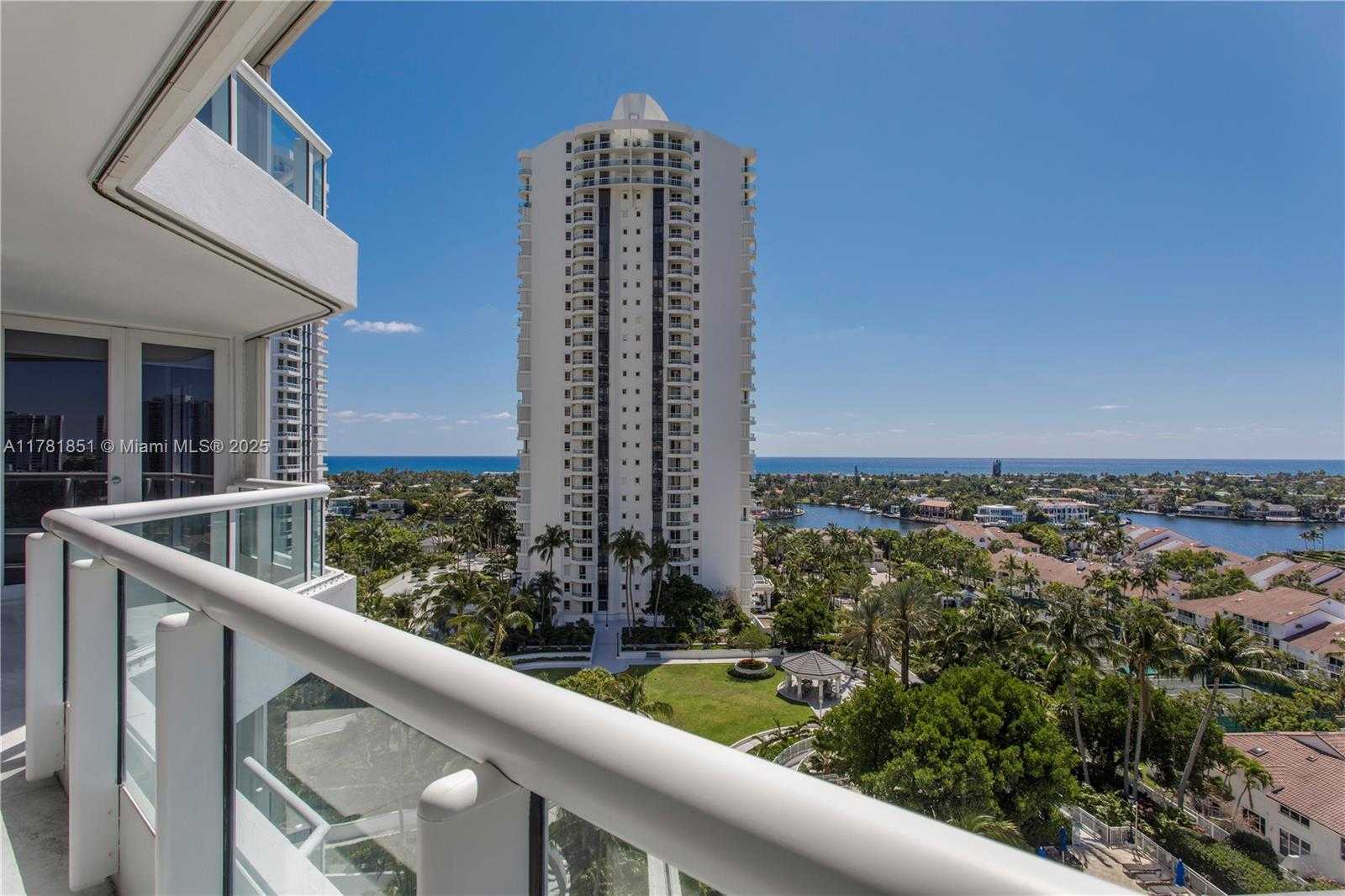 Small Image of 21055 Yacht Club Dr, Aventura, FL 33180, USA Number 37