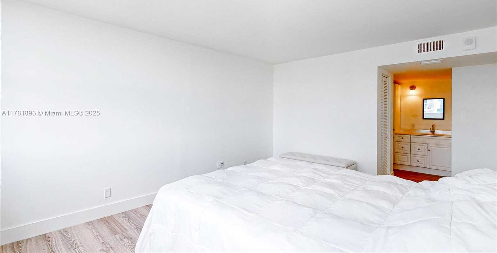 Small Image of 16570 NORTH EAST 26TH AVE #6F, North Miami Beach Number 29