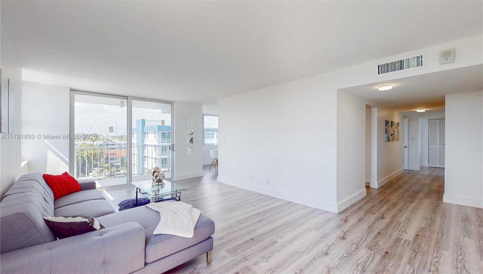 Small Image of 16570 NORTH EAST 26TH AVE #6F, North Miami Beach Number 3