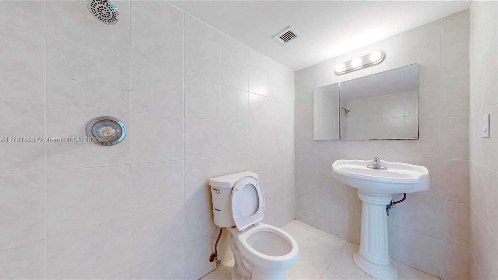 Small Image of 16570 NORTH EAST 26TH AVE #6F, North Miami Beach Number 36