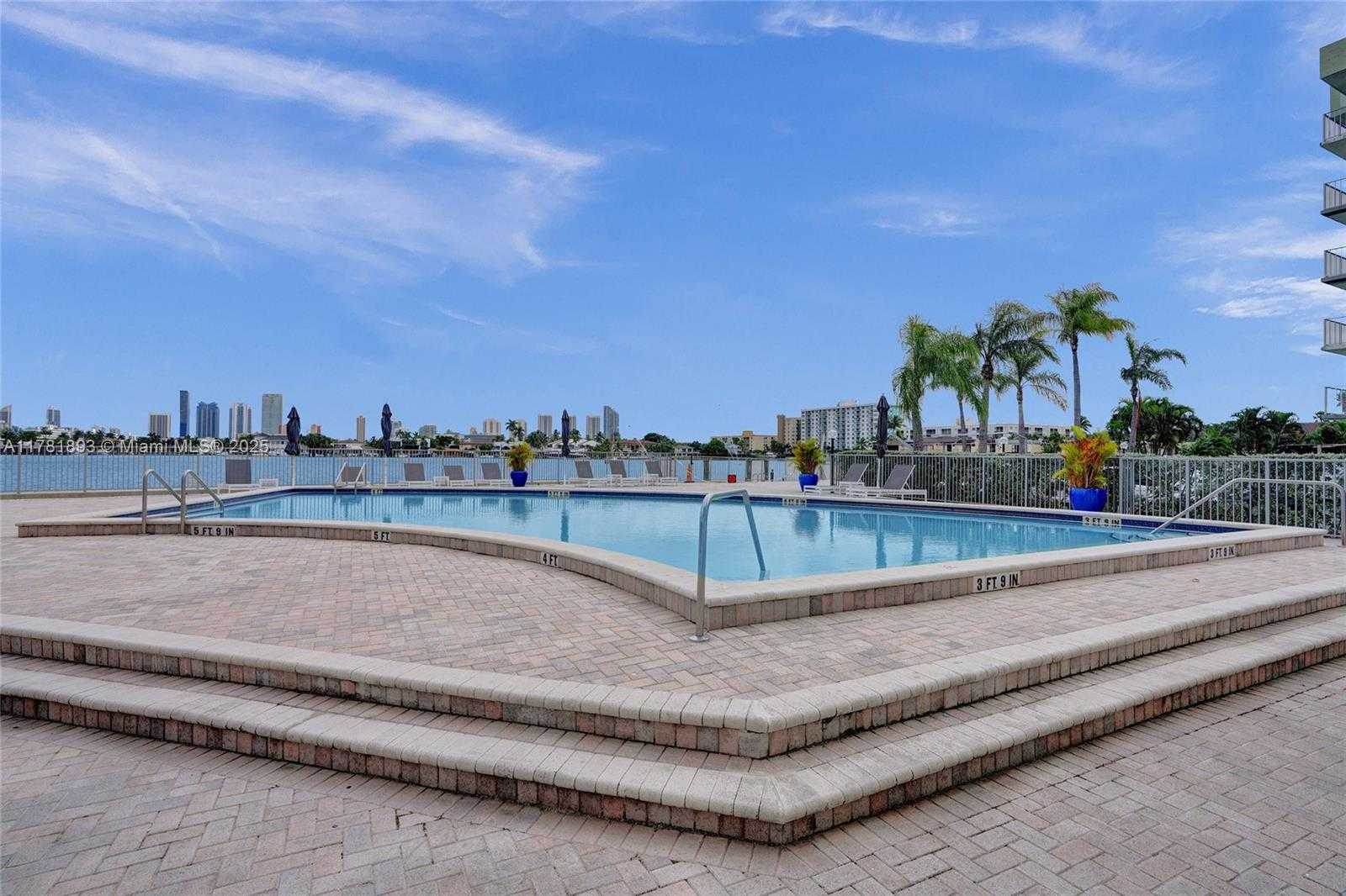 Small Image of 16570 NORTH EAST 26TH AVE #6F, North Miami Beach Number 38