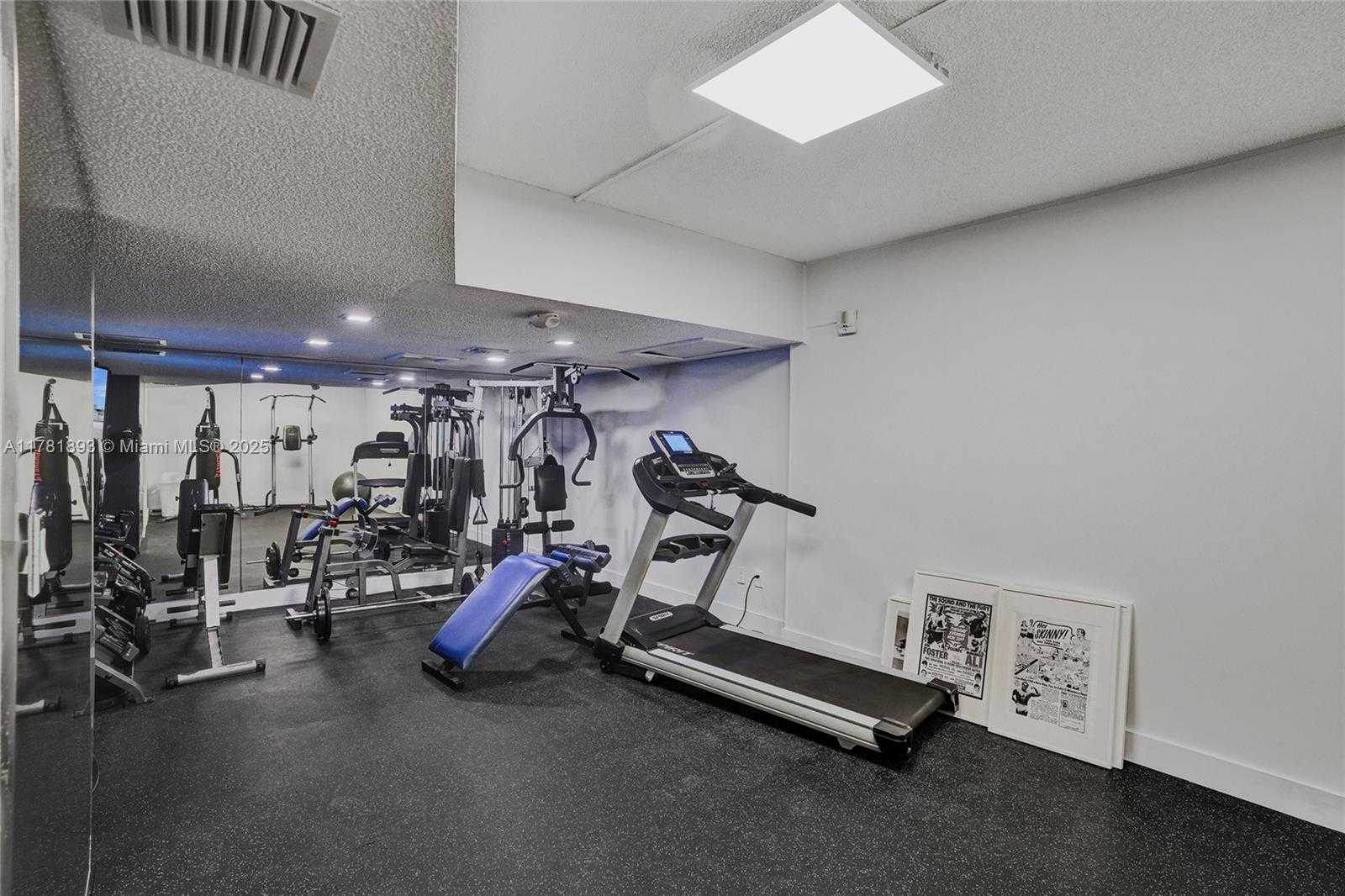 Small Image of 16570 NORTH EAST 26TH AVE #6F, North Miami Beach Number 49
