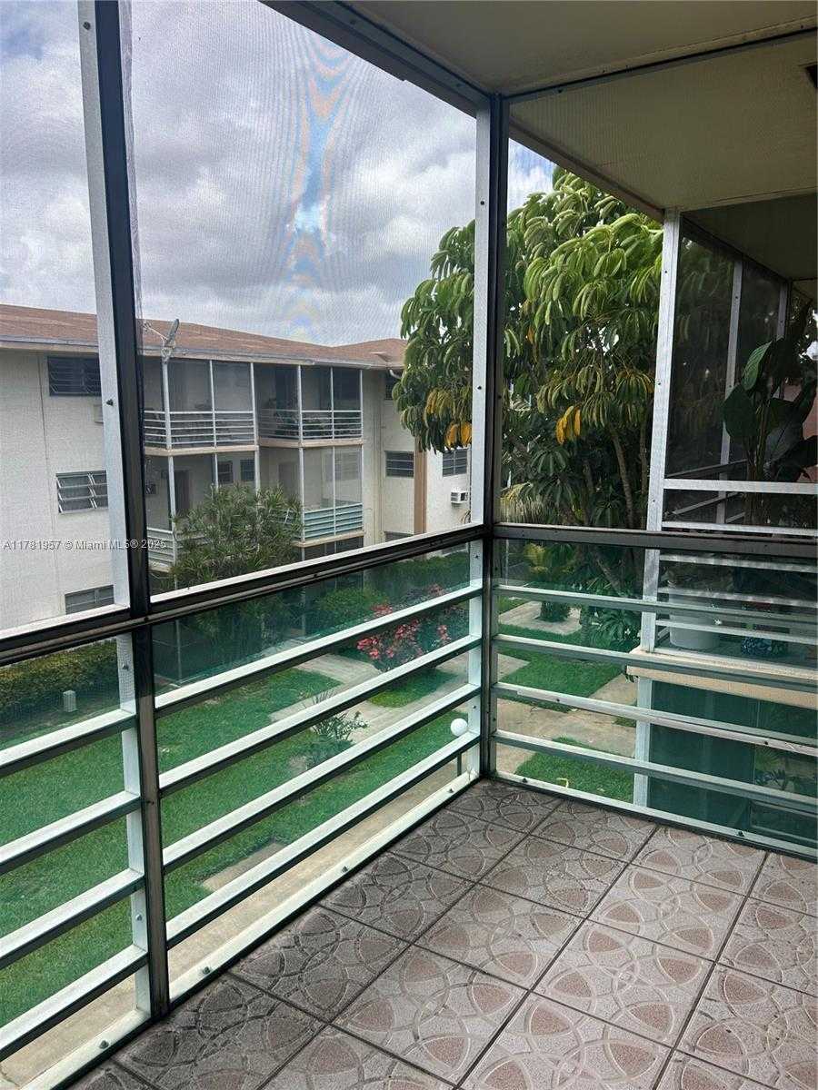 Small Image of 1355 NORTH EAST 167TH ST #307, Miami Number 11