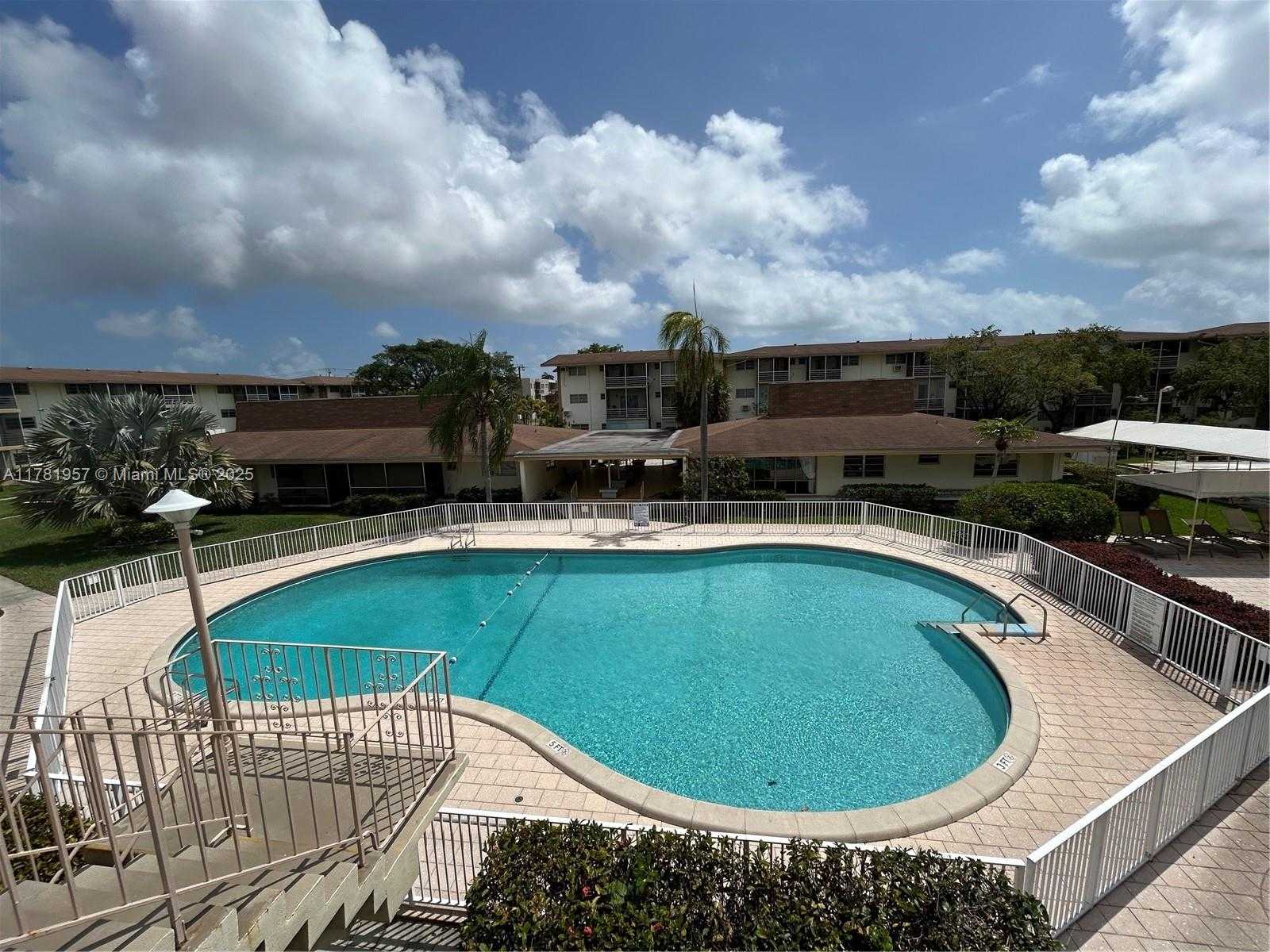 Small Image of 1355 NORTH EAST 167TH ST #307, Miami Number 16