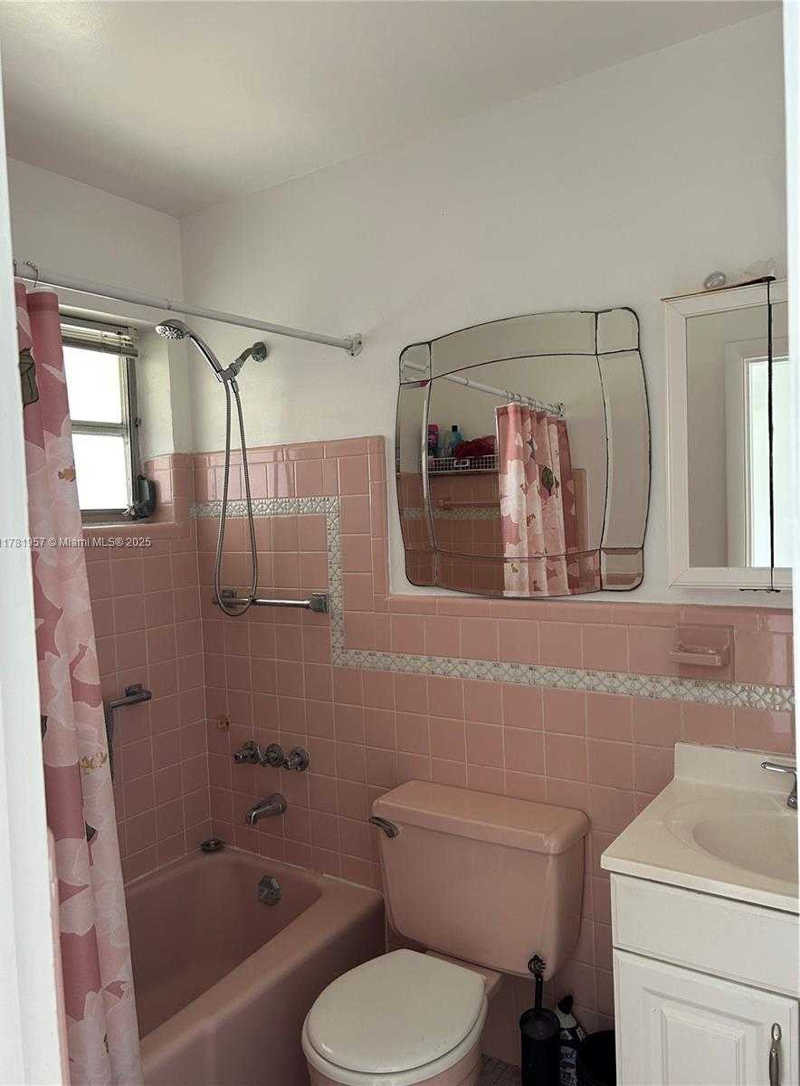 Small Image of 1355 NORTH EAST 167TH ST #307, Miami Number 8