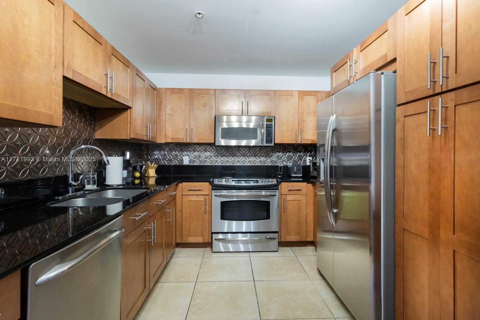 Small Image of 8390 SOUTH WEST 72ND AVE #517, Miami Number 10
