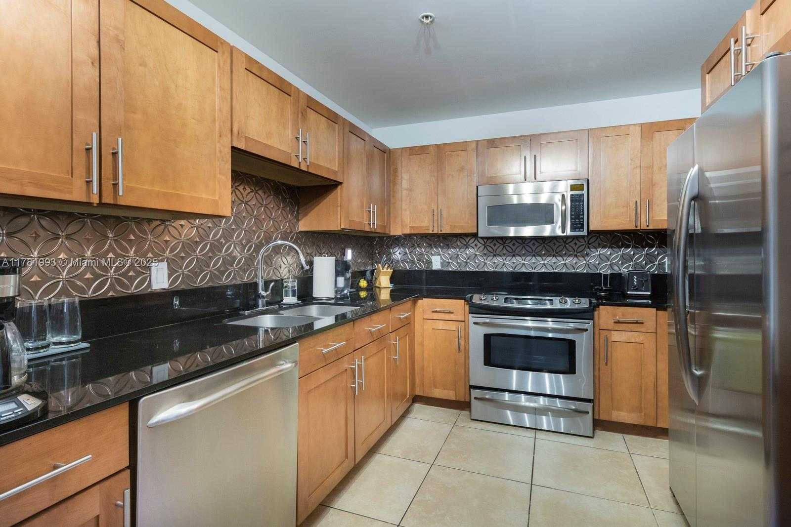 Small Image of 8390 SOUTH WEST 72ND AVE #517, Miami Number 3