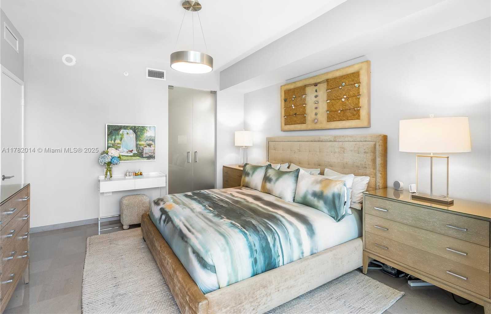 Small Image of 68 SOUTH EAST 6TH STREET #810, Miami Number 12