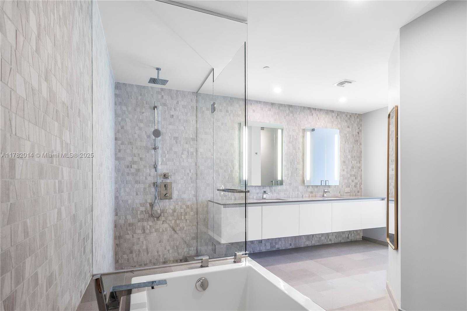 Small Image of 68 SOUTH EAST 6TH STREET #810, Miami Number 18