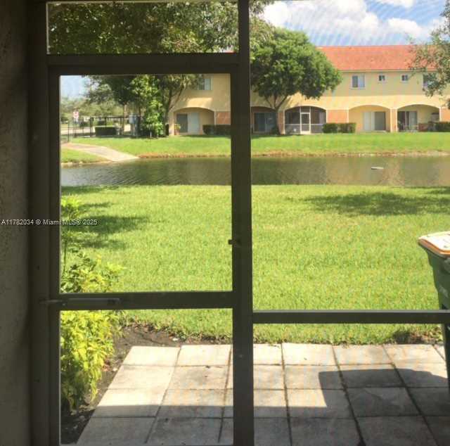 Small Image of 8066 SANIBEL DR #8066, Tamarac Number 14