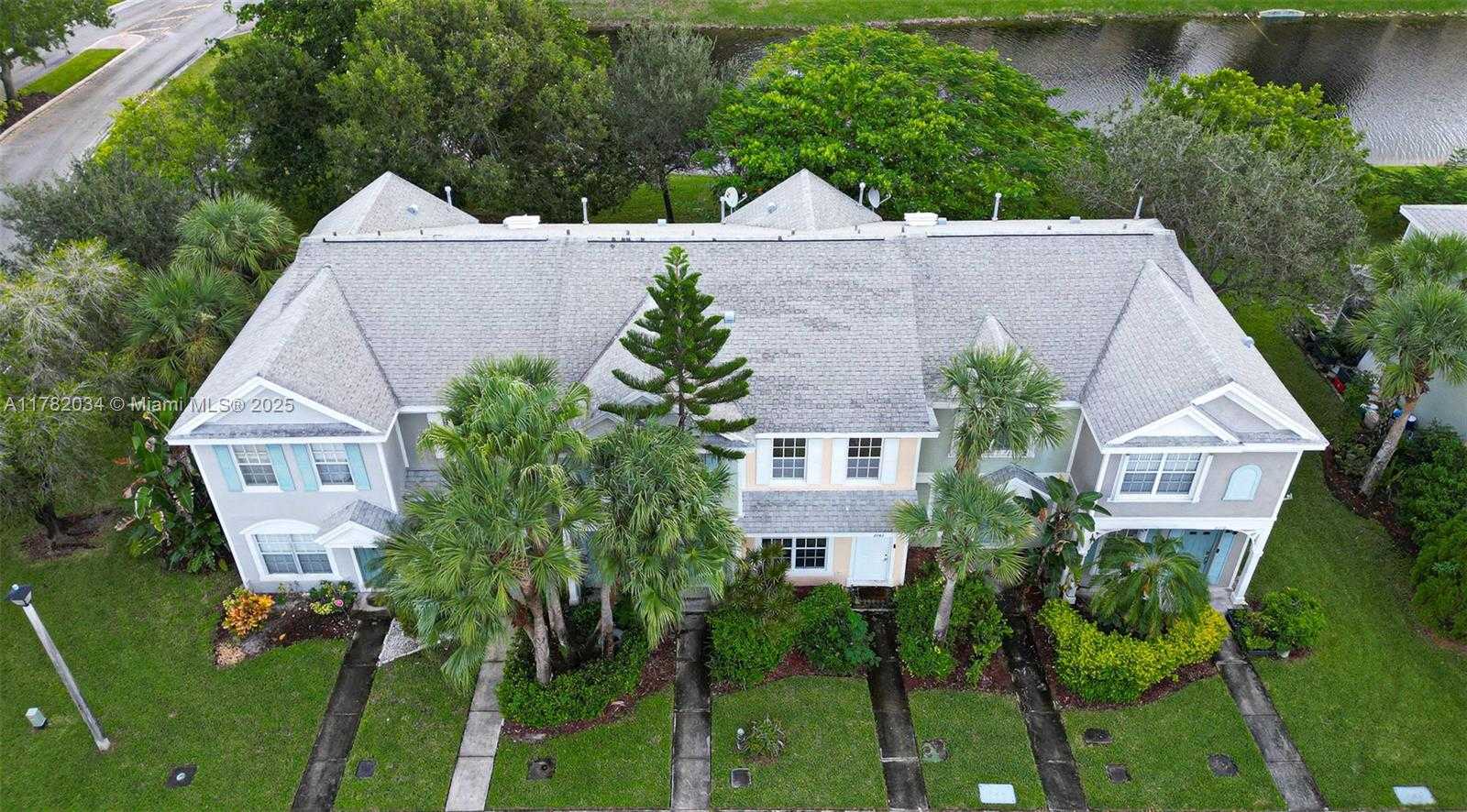 Small Image of 8066 SANIBEL DR #8066, Tamarac Number 19