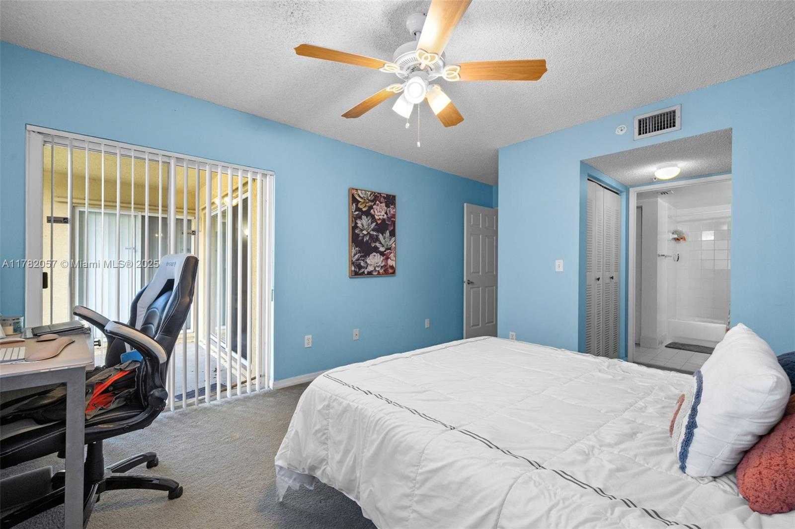 Small Image of 2600 SOUTH UNIVERSITY DR #107, Davie Number 15