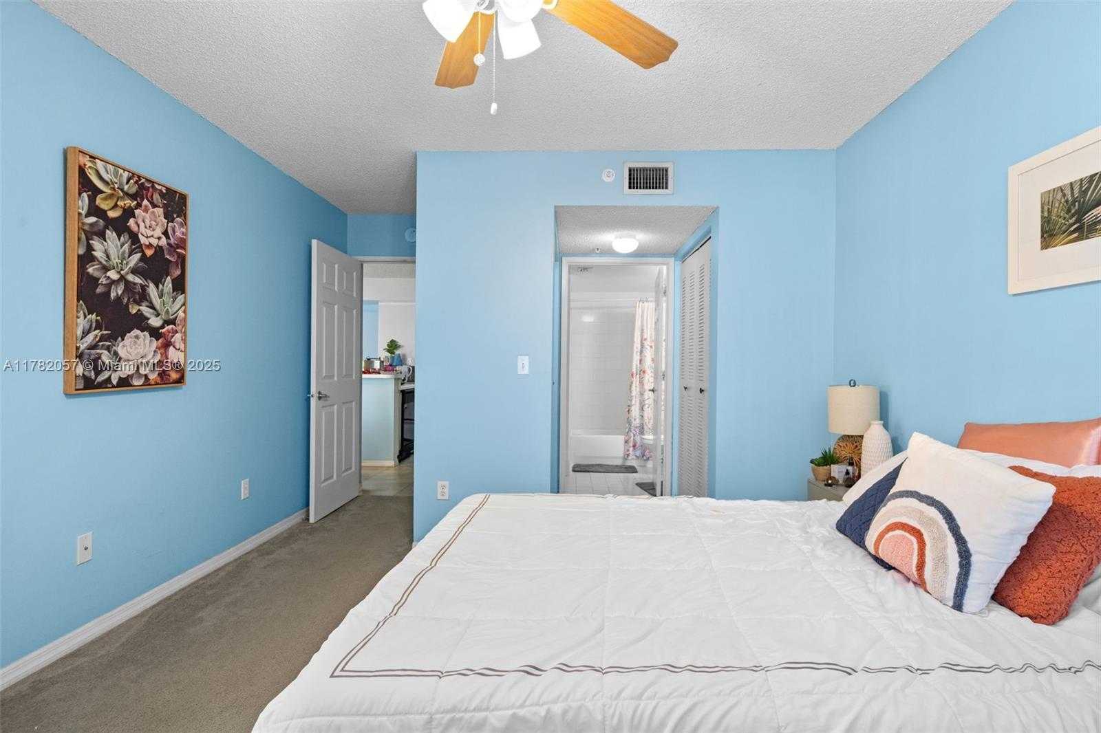 Small Image of 2600 SOUTH UNIVERSITY DR #107, Davie Number 16