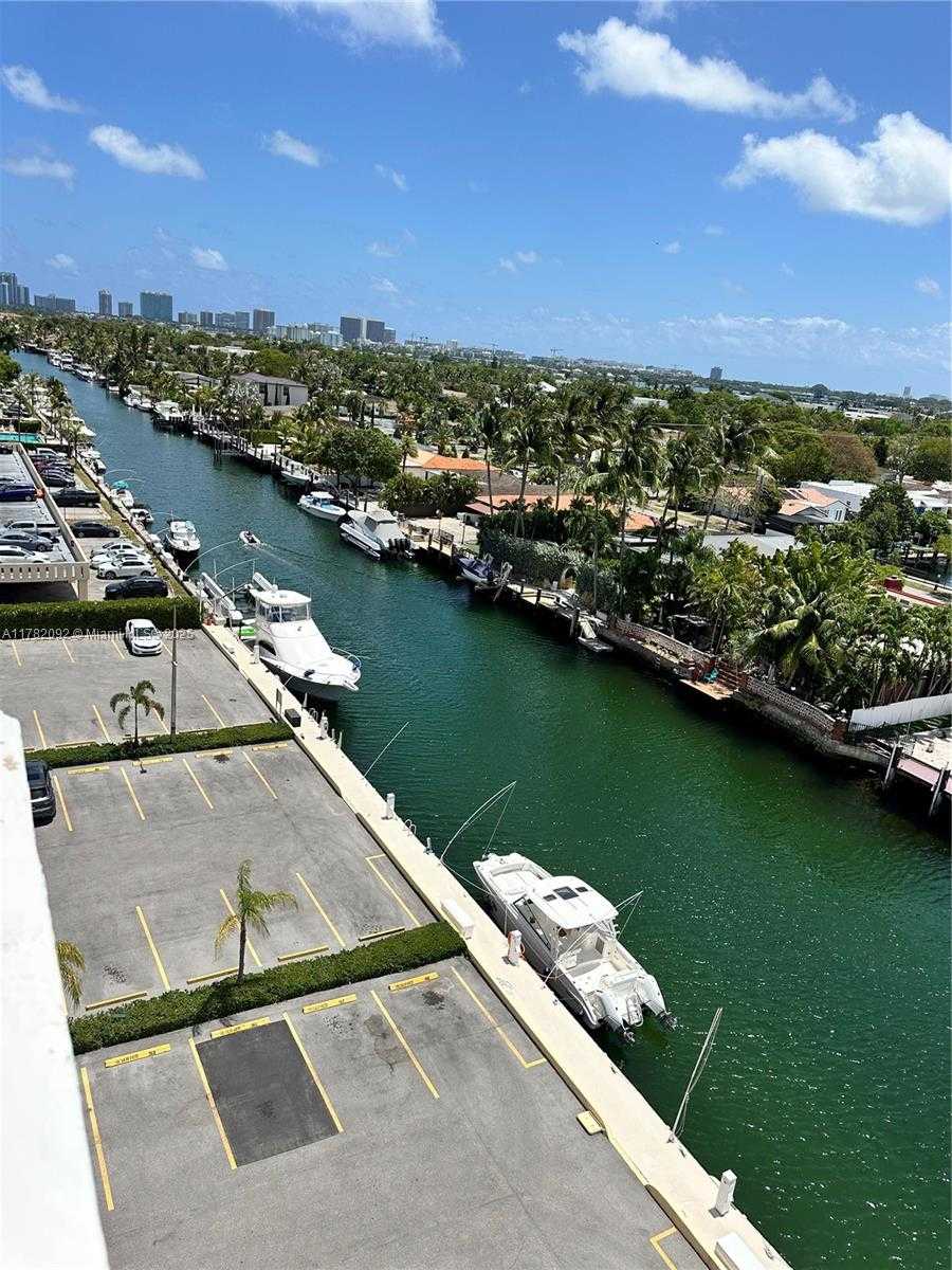 Small Image of 2020 NORTH EAST 135TH ST #807, North Miami Number 2