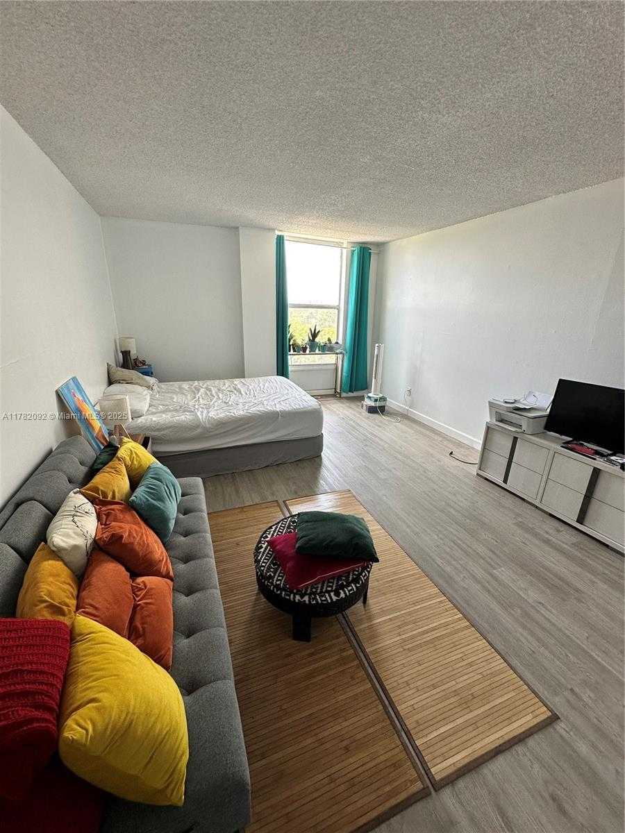 Small Image of 2020 NORTH EAST 135TH ST #807, North Miami Number 5