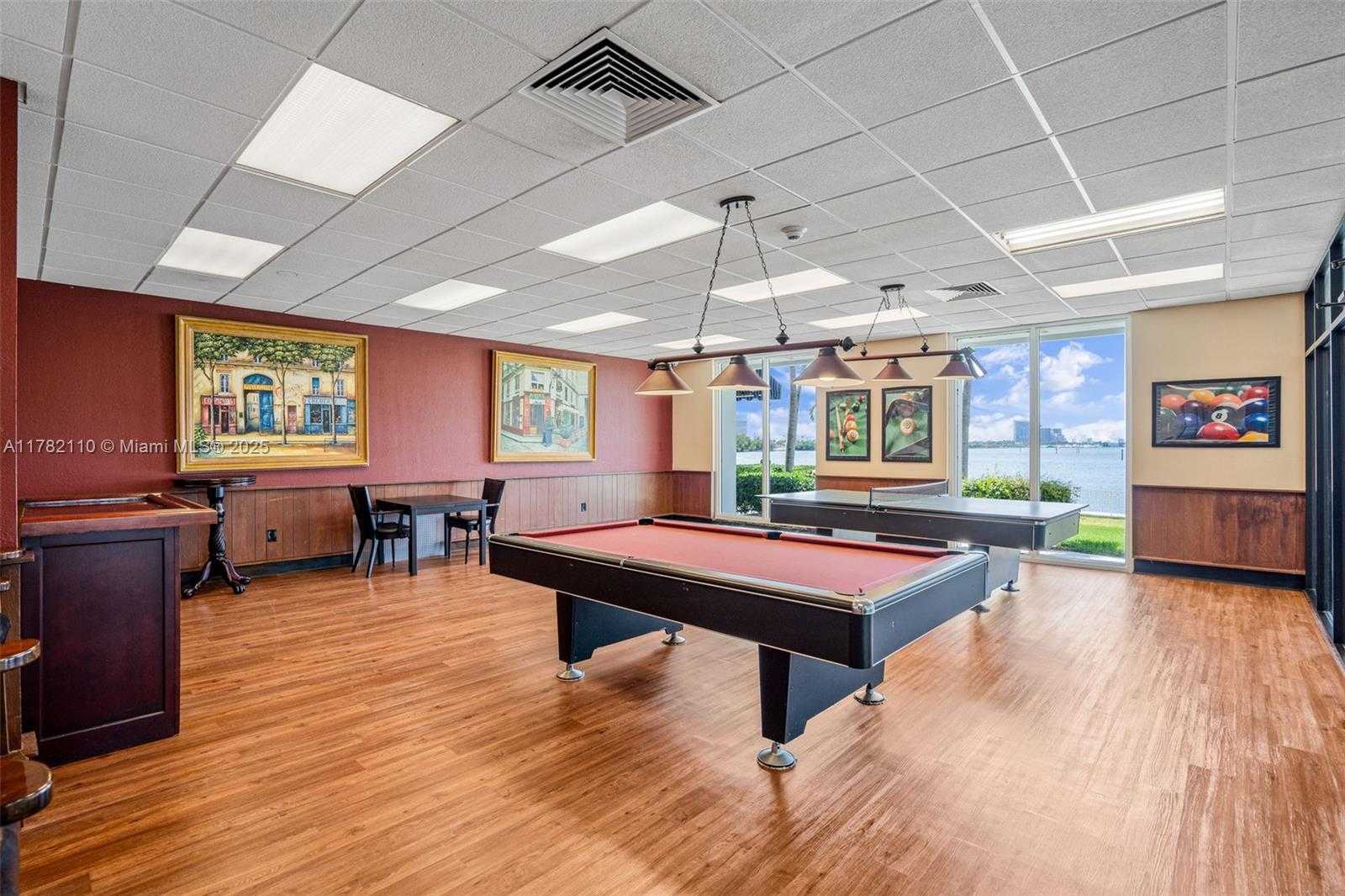 Small Image of 500 BAYVIEW DR #1418, Sunny Isles Beach Number 31