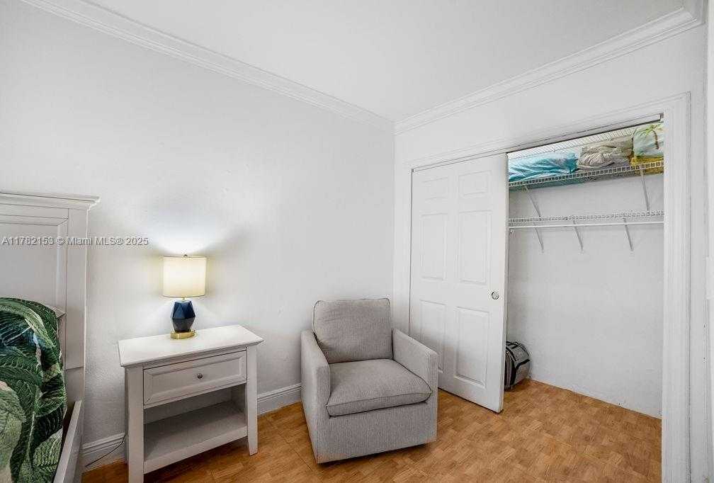 Small Image of 10070 EAST BAY HARBOR DR #70D, Bay Harbor Islands Number 29