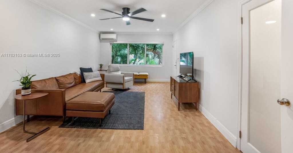 Small Image of 10070 EAST BAY HARBOR DR #70D, Bay Harbor Islands Number 9