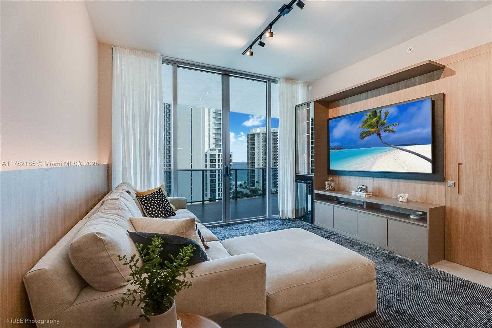 Small Image of 17550 COLLINS AVE #1404, Sunny Isles Beach Number 4