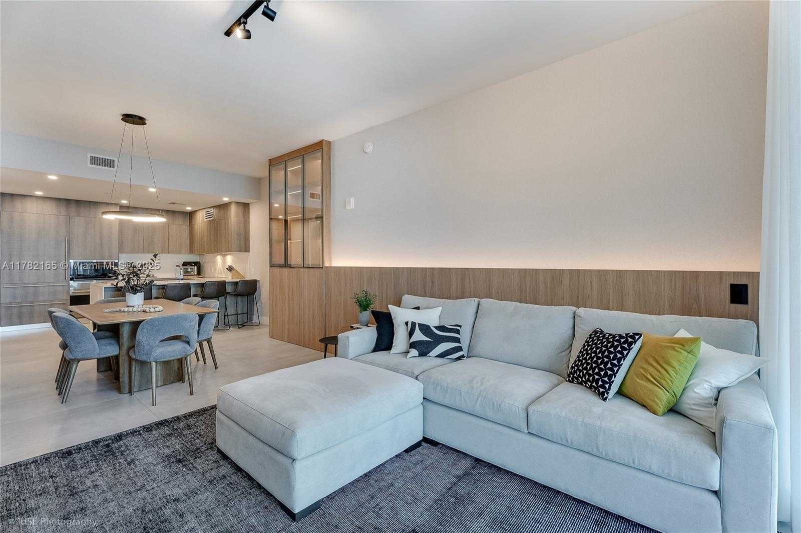 Small Image of 17550 COLLINS AVE #1404, Sunny Isles Beach Number 5