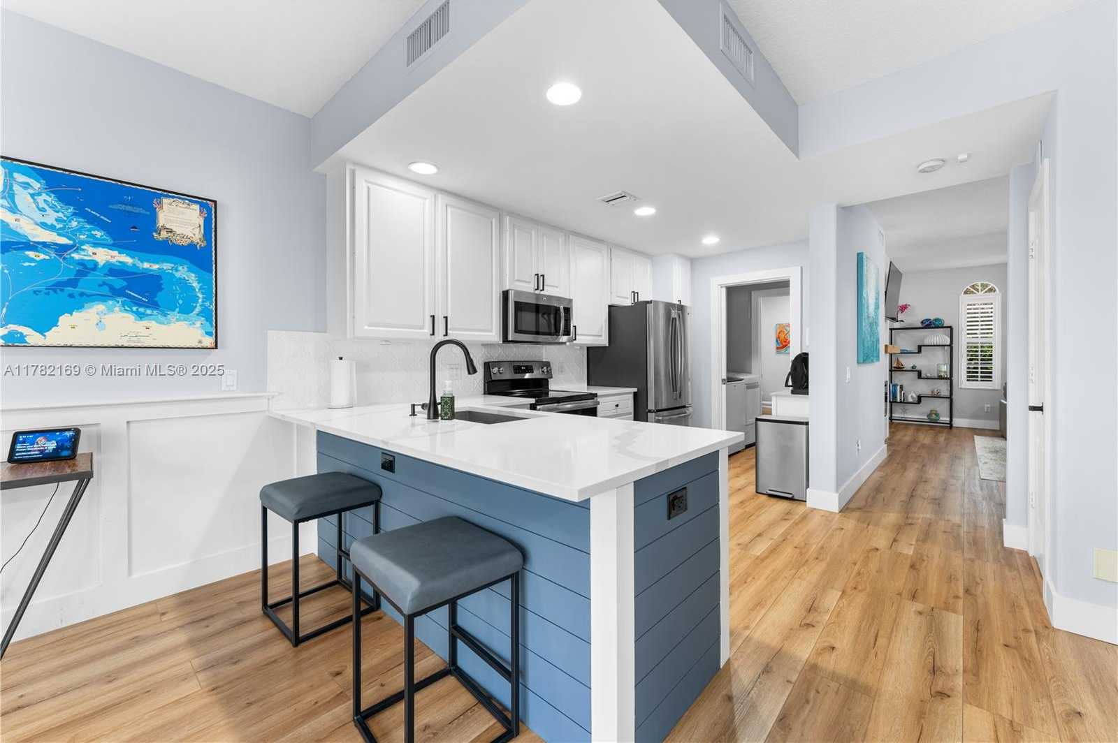 Small Image of 129 FARMINGDALE DR, Jupiter Number 10