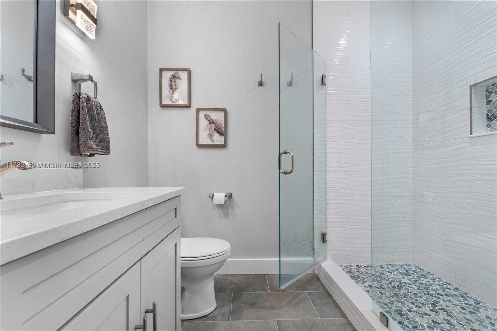 Small Image of 129 FARMINGDALE DR, Jupiter Number 42