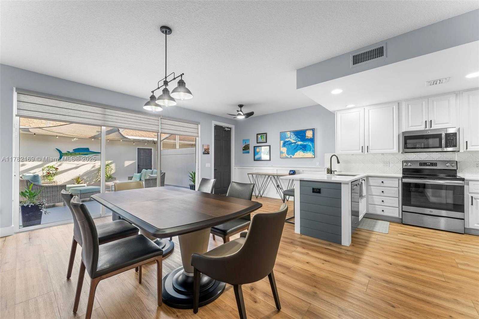 Small Image of 129 FARMINGDALE DR, Jupiter Number 5