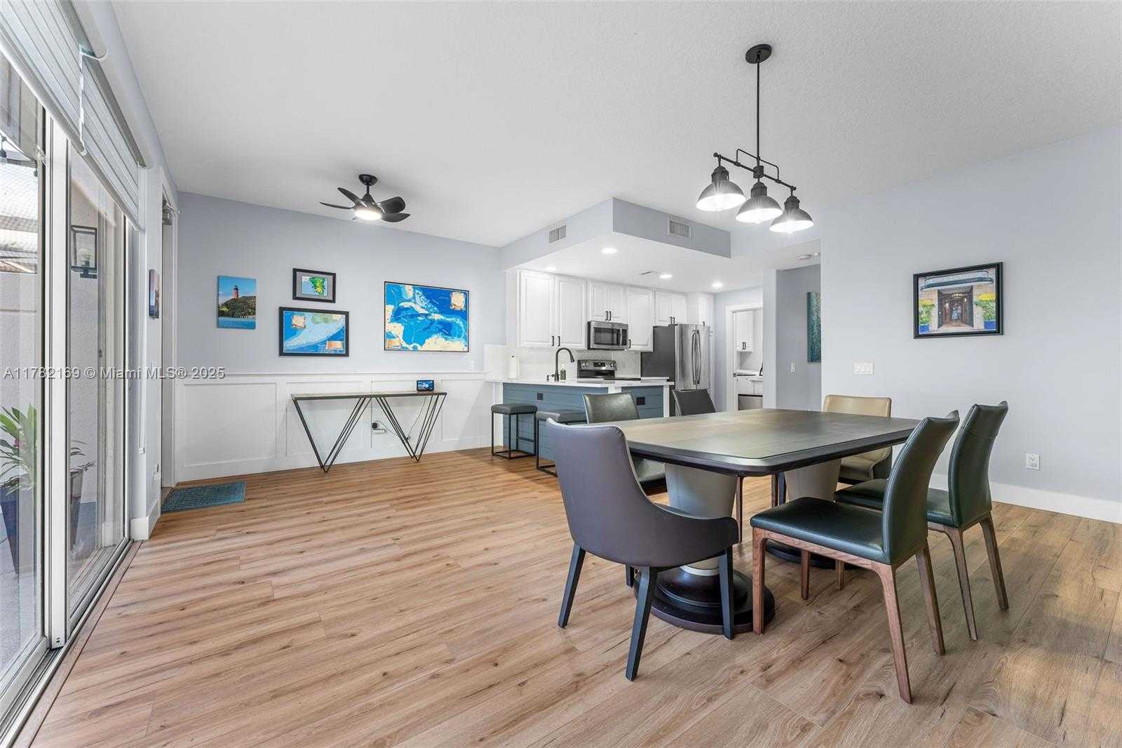 Small Image of 129 FARMINGDALE DR, Jupiter Number 6