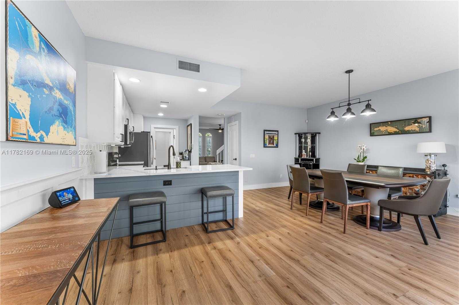 Small Image of 129 FARMINGDALE DR, Jupiter Number 7