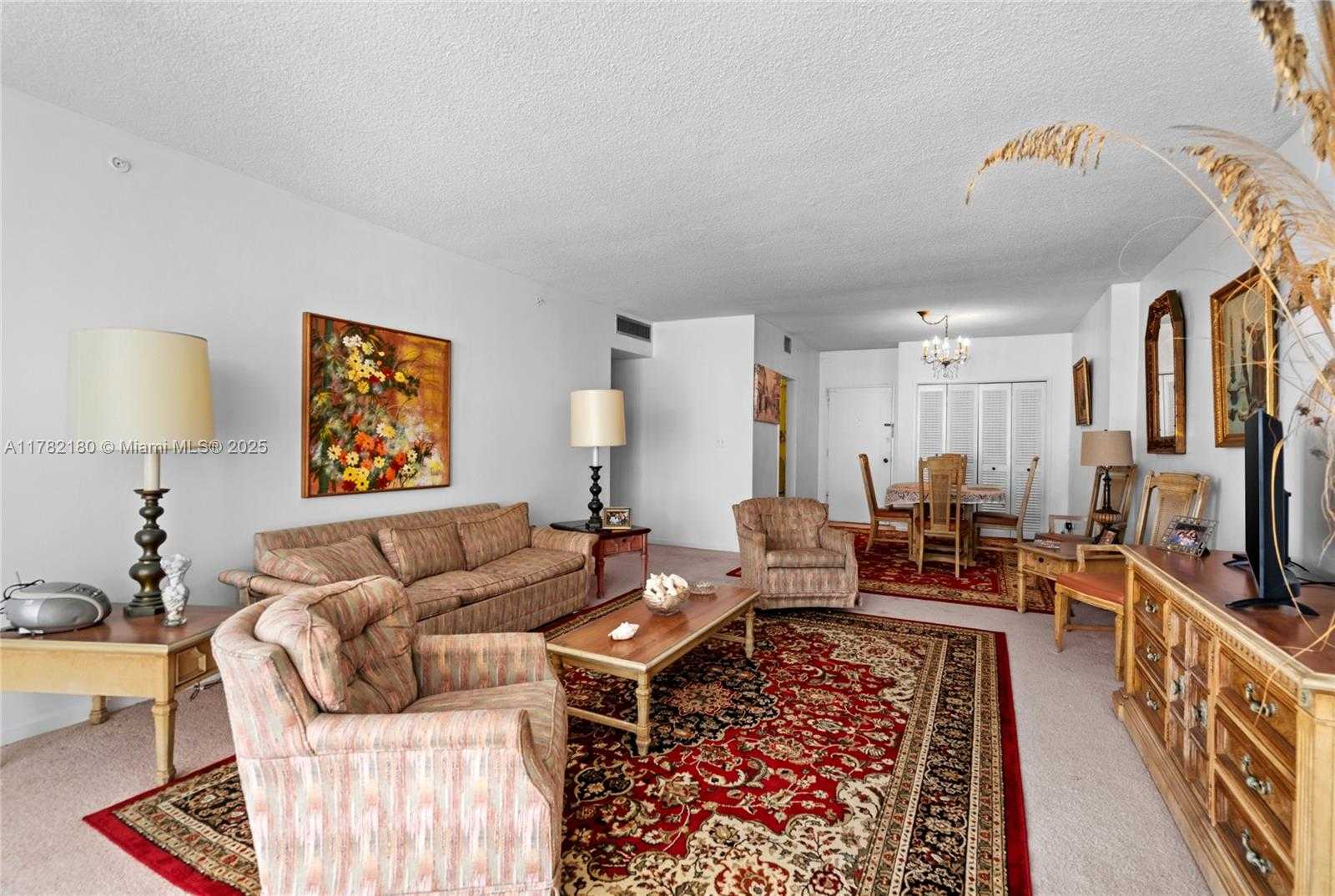 Small Image of 5601 COLLINS AVE #1014, Miami Beach Number 17