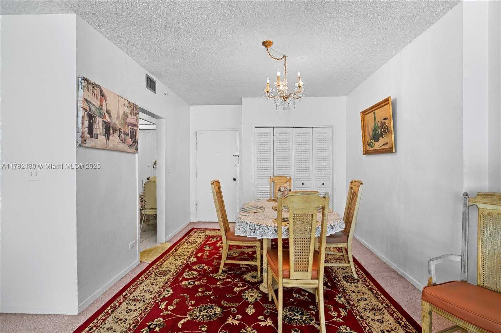 Small Image of 5601 COLLINS AVE #1014, Miami Beach Number 20