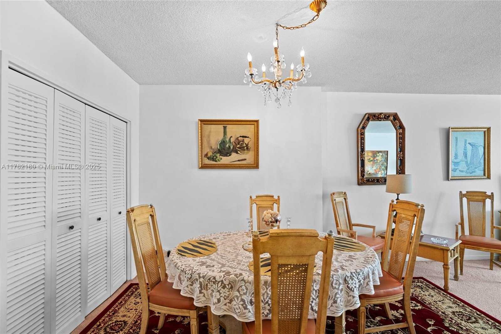 Small Image of 5601 COLLINS AVE #1014, Miami Beach Number 22