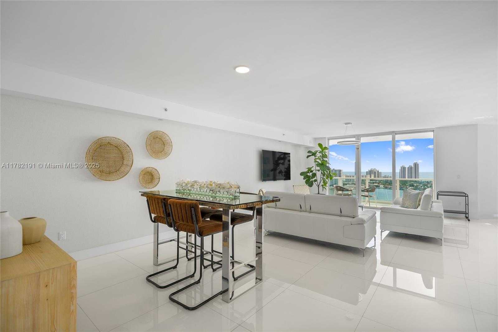 Small Image of 3301 NORTH EAST 183RD ST #2807, Aventura Number 17