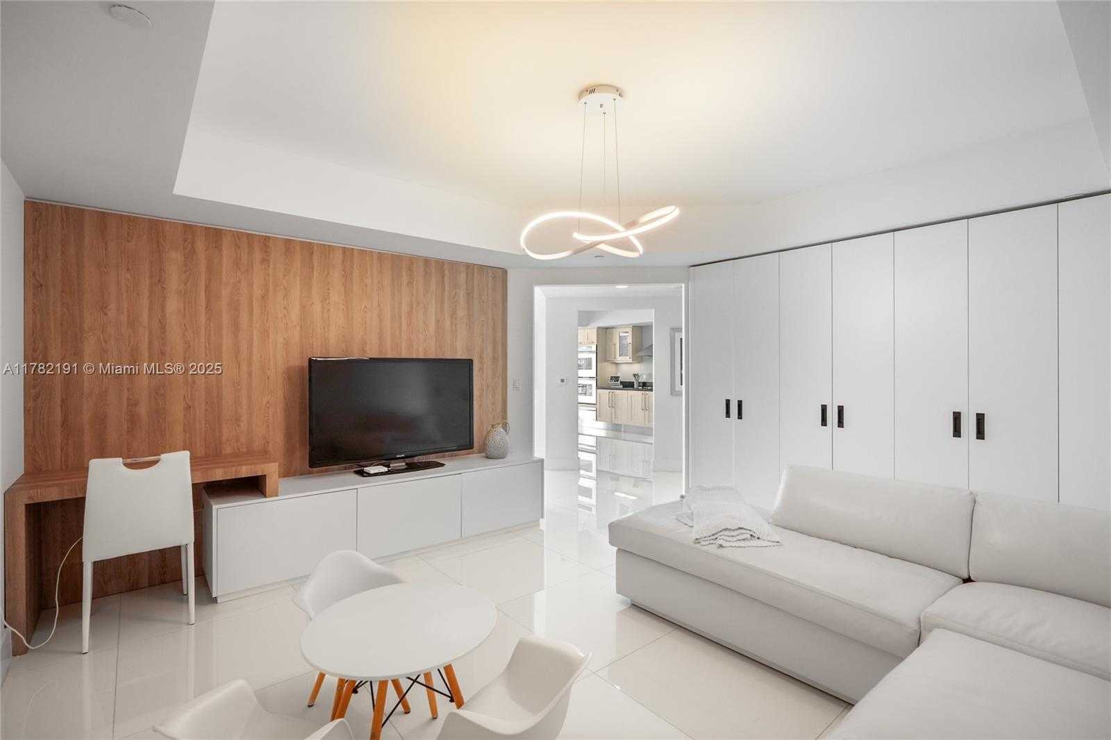 Small Image of 3301 NORTH EAST 183RD ST #2807, Aventura Number 19