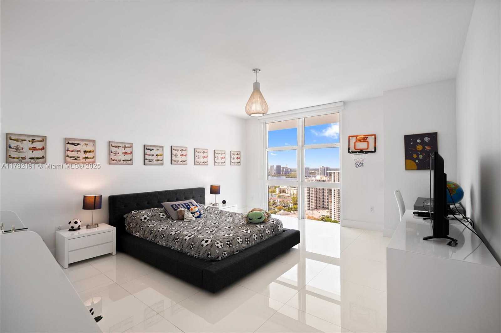 Small Image of 3301 NORTH EAST 183RD ST #2807, Aventura Number 45
