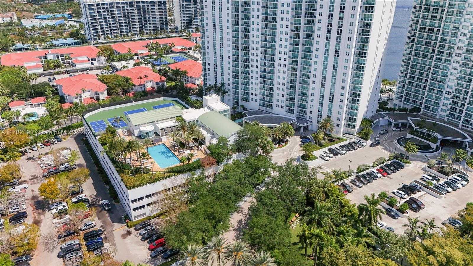 Small Image of 3301 NORTH EAST 183RD ST #2807, Aventura Number 56