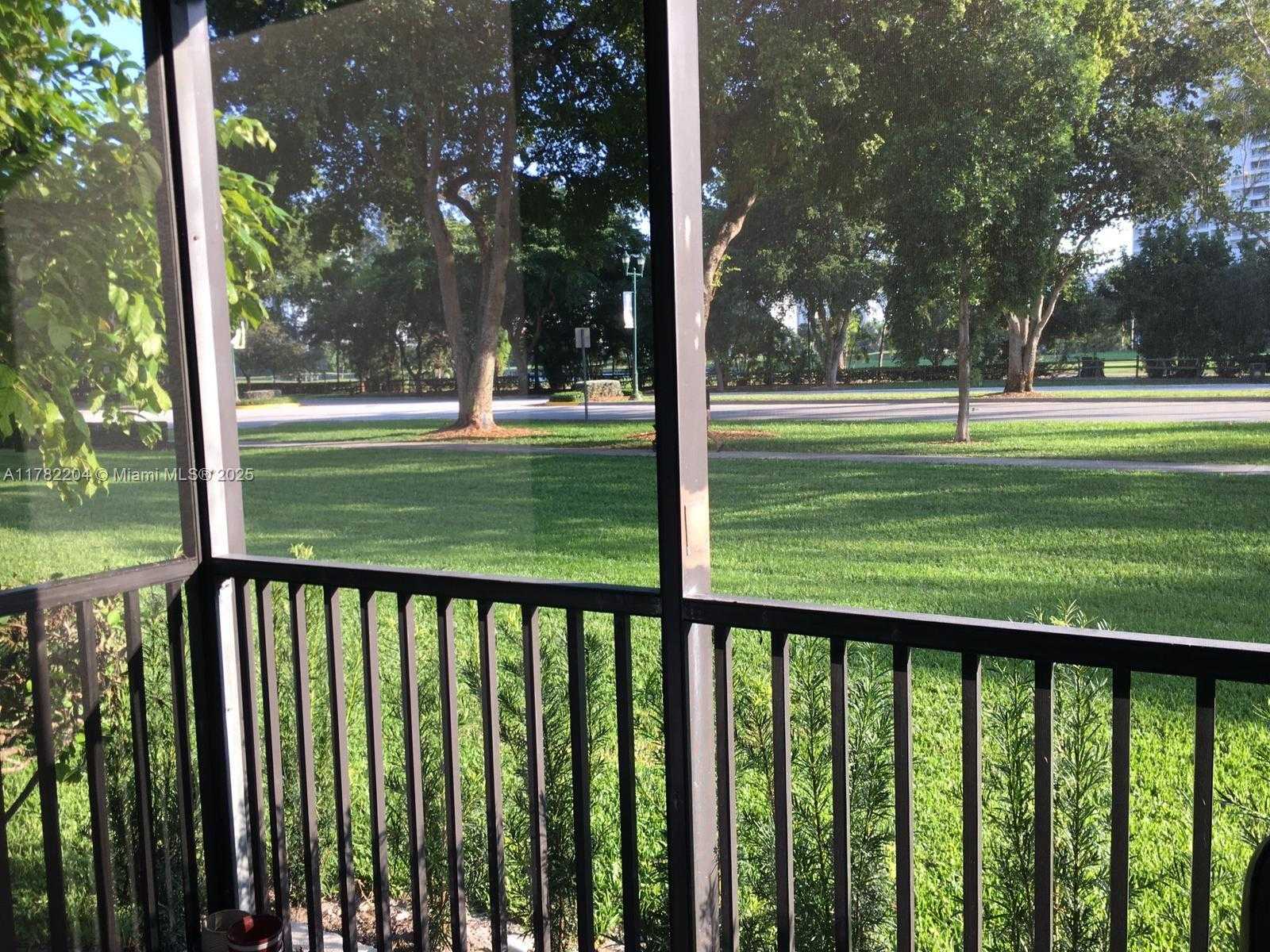 Small Image of 3401 NORTH COUNTRY CLUB DR #117, Aventura Number 7