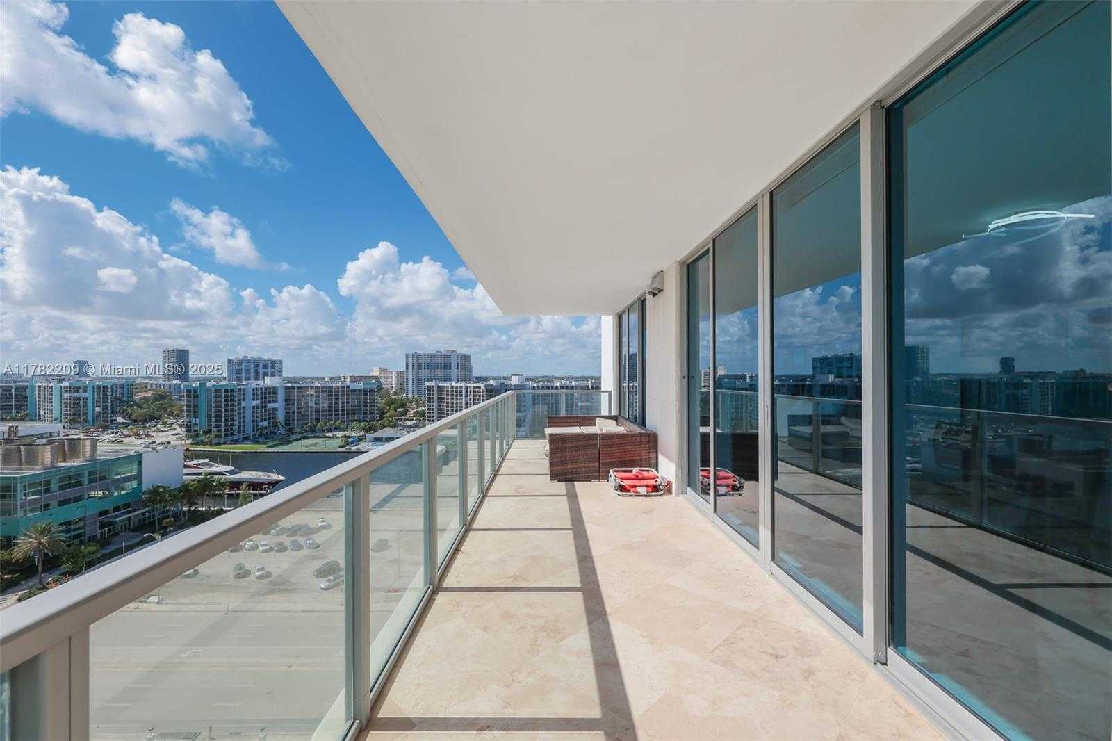 Small Image of 3101 SOUTH OCEAN DR #1202, Hollywood Number 45