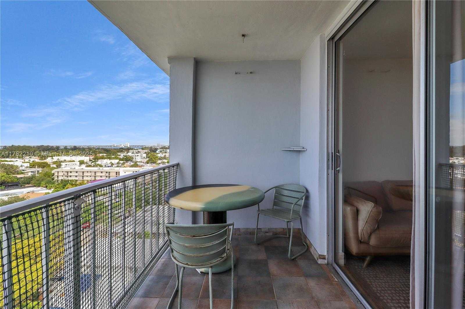 Small Image of 6900 BAY DR #PH-B, Miami Beach Number 18