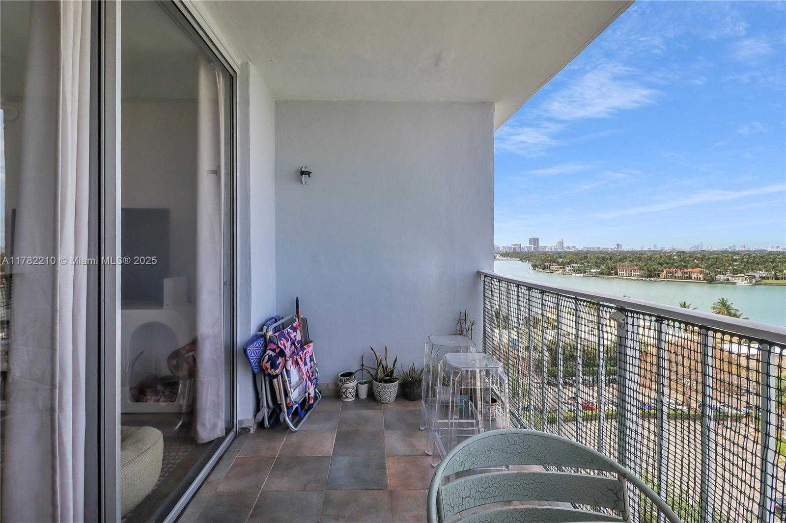 Small Image of 6900 BAY DR #PH-B, Miami Beach Number 19