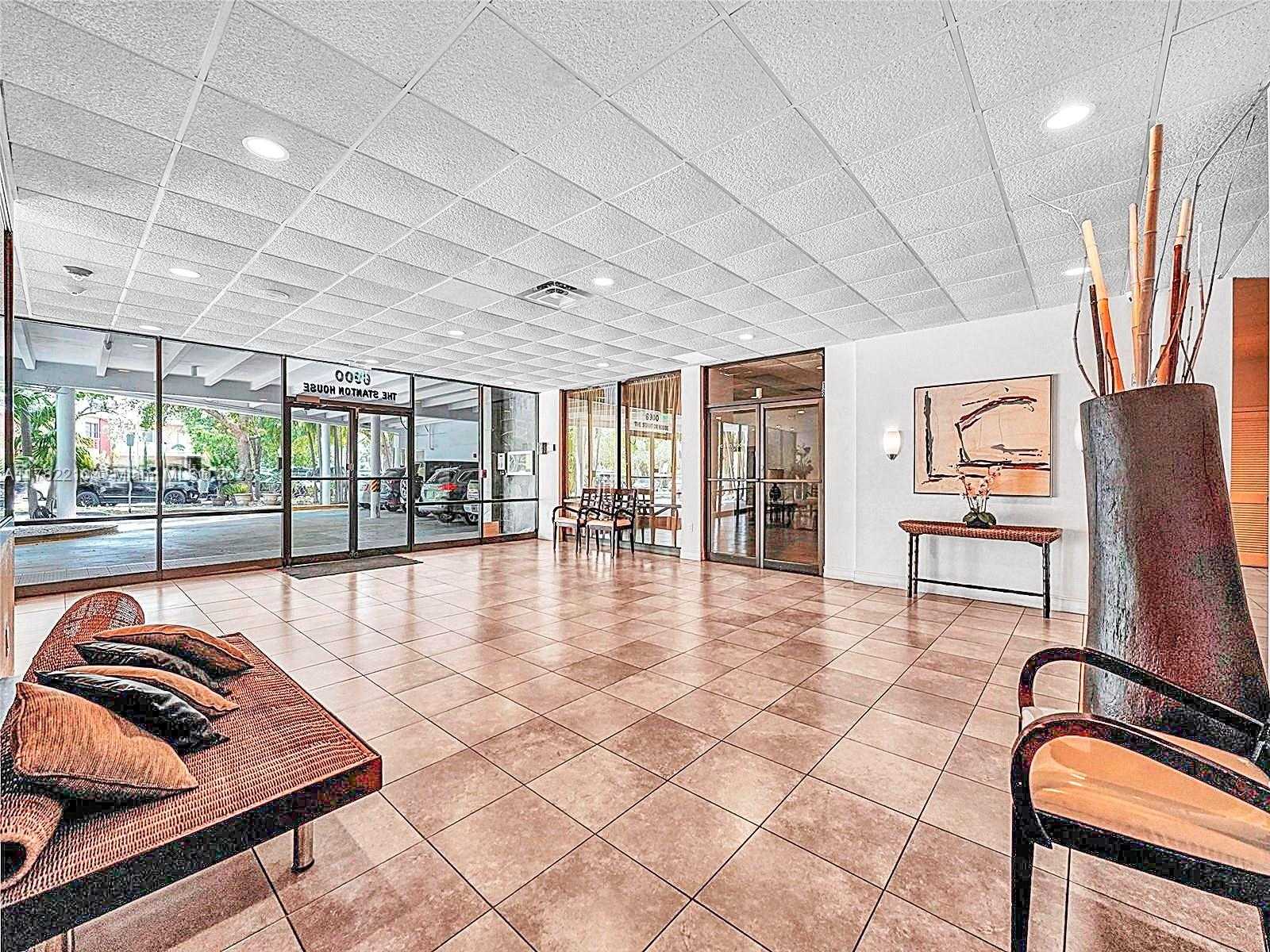 Small Image of 6900 BAY DR #PH-B, Miami Beach Number 23