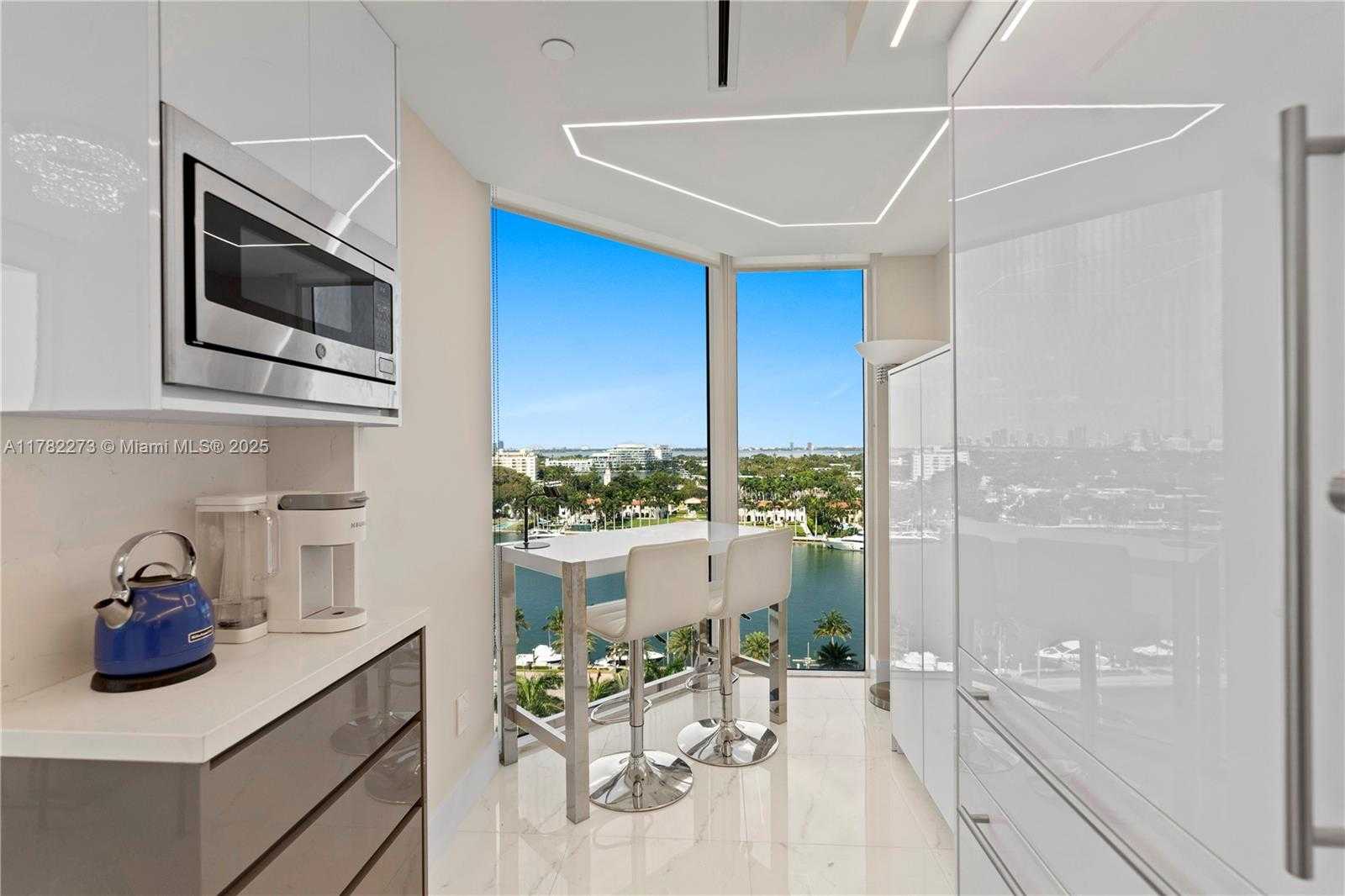 Small Image of 4779 COLLINS AVE #1205, Miami Beach Number 18