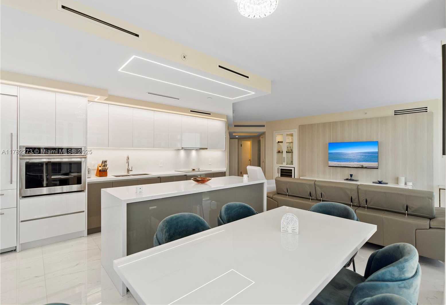 Small Image of 4779 COLLINS AVE #1205, Miami Beach Number 23
