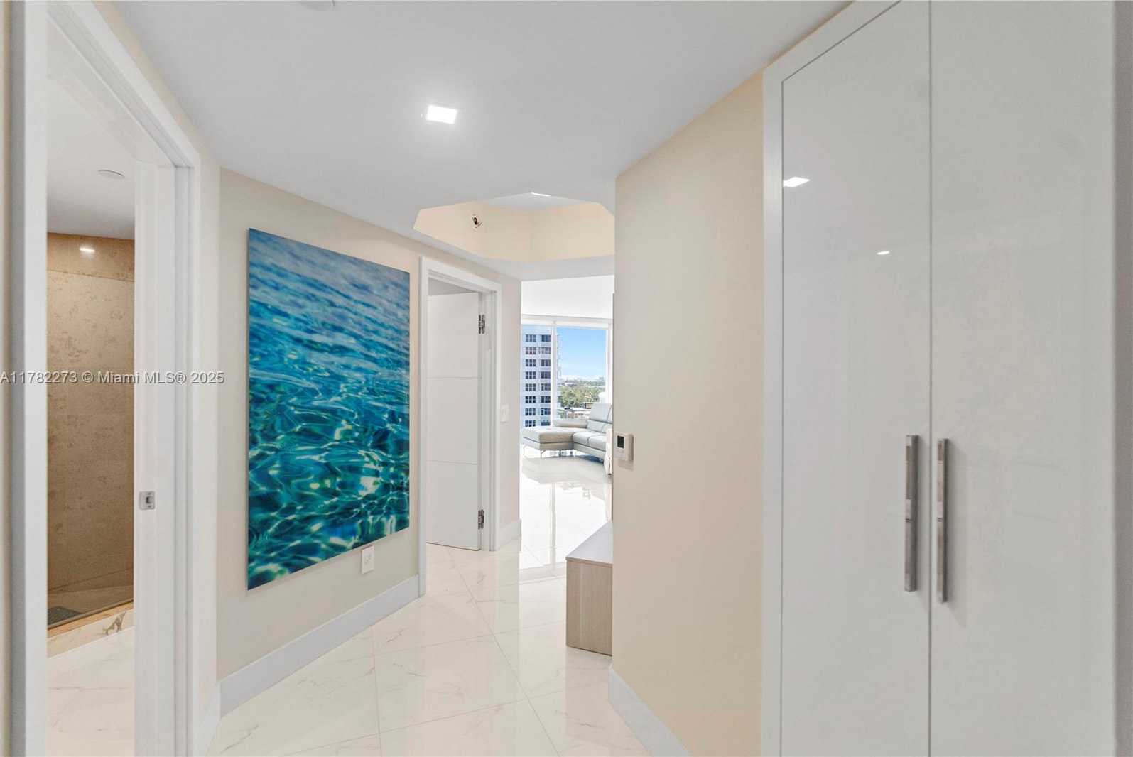 Small Image of 4779 COLLINS AVE #1205, Miami Beach Number 25