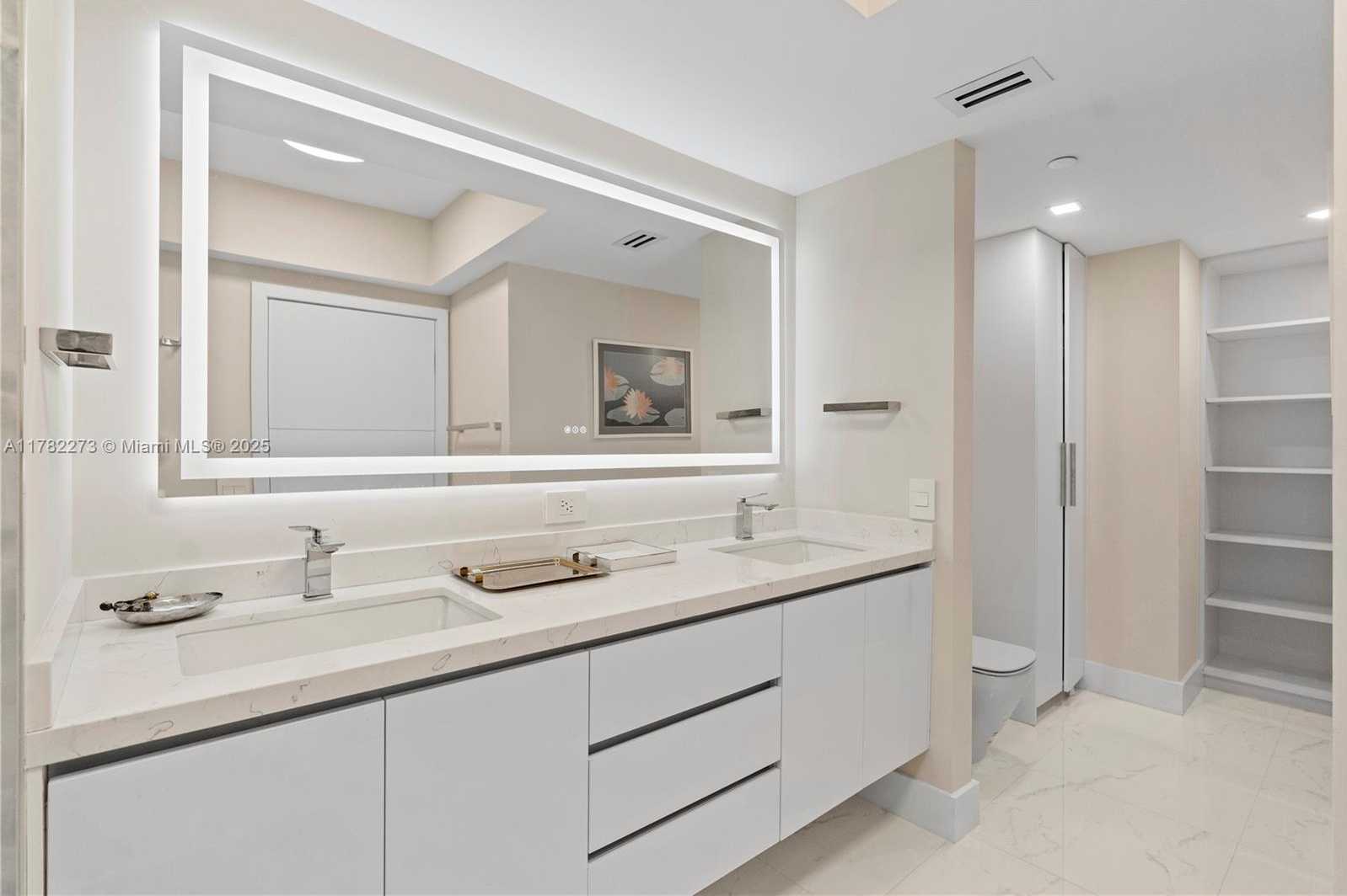 Small Image of 4779 COLLINS AVE #1205, Miami Beach Number 31
