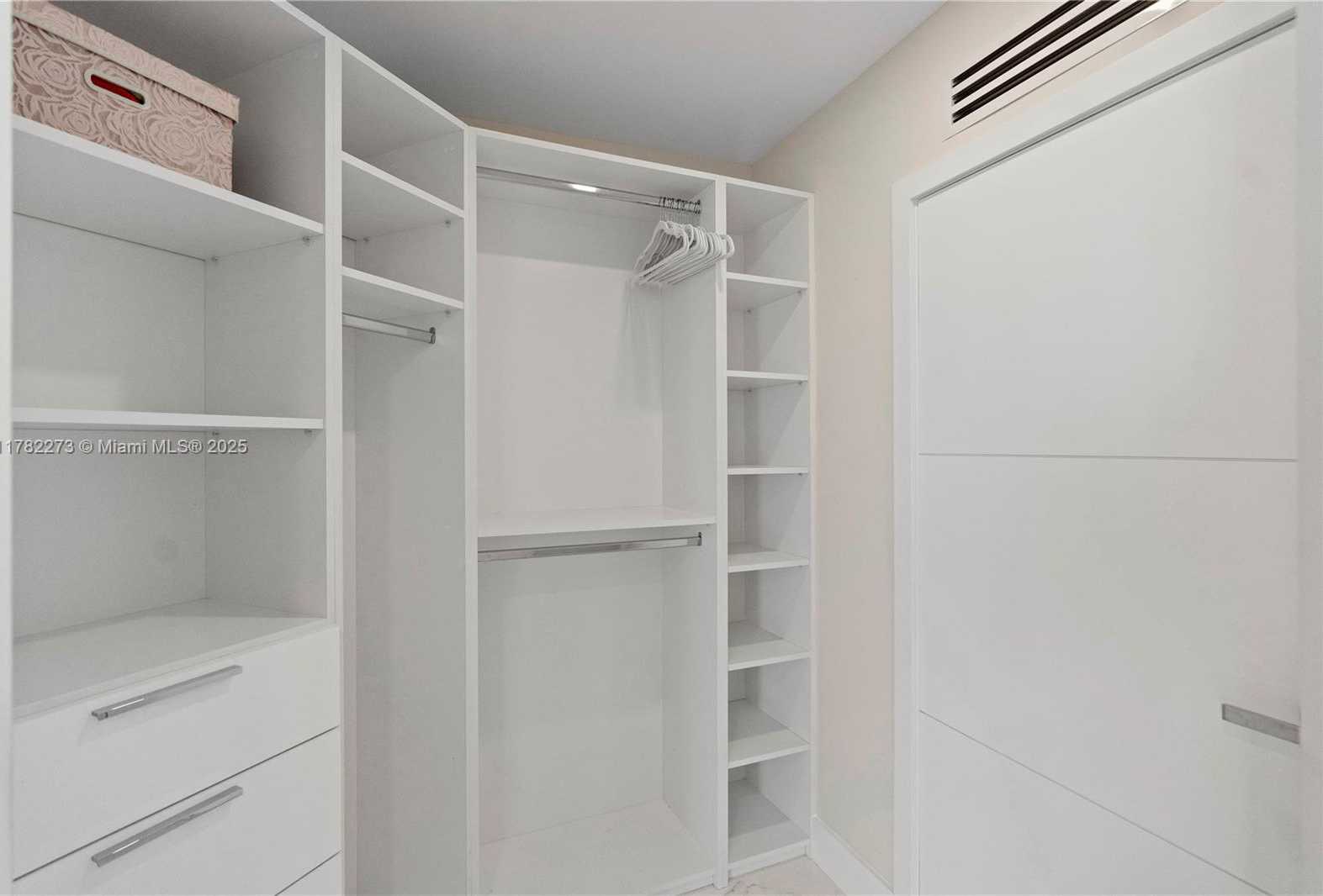 Small Image of 4779 COLLINS AVE #1205, Miami Beach Number 36